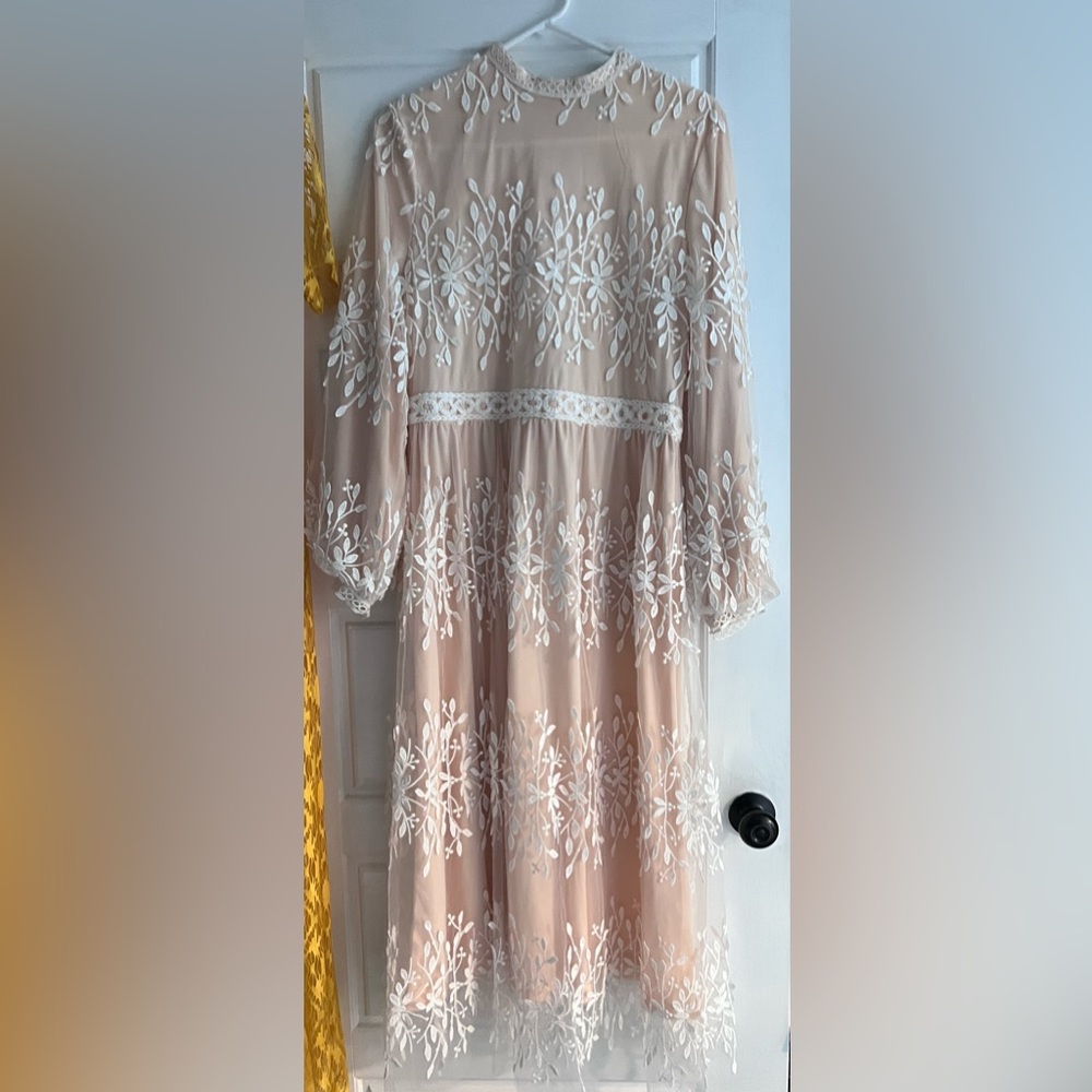 Stunning dress!!!